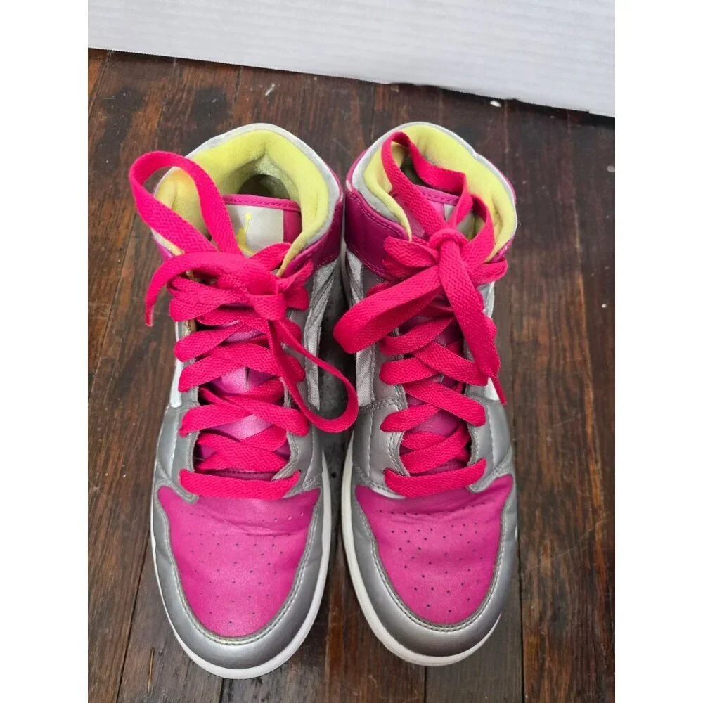 Nike Air Jordan 1 Mid Metallic Silver Fusion Sneakers Pink 6.5 Y